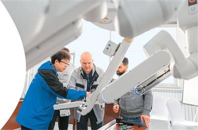 中国服务 以智慧技术服务“出圈”国际论道